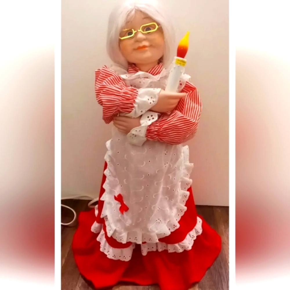 Vintage Trim a Home Animated Mrs Claus Holding Candle Light 23.5" Tall Working